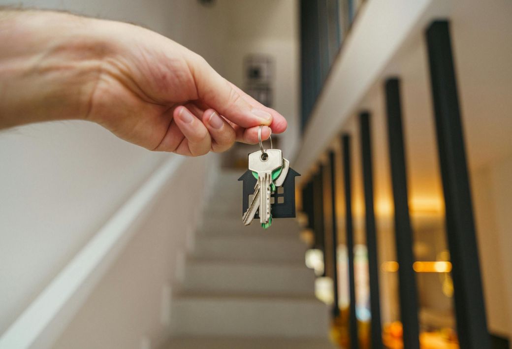 kozszolgalati-dolgozok-tamogatas-jogszabalymodositas