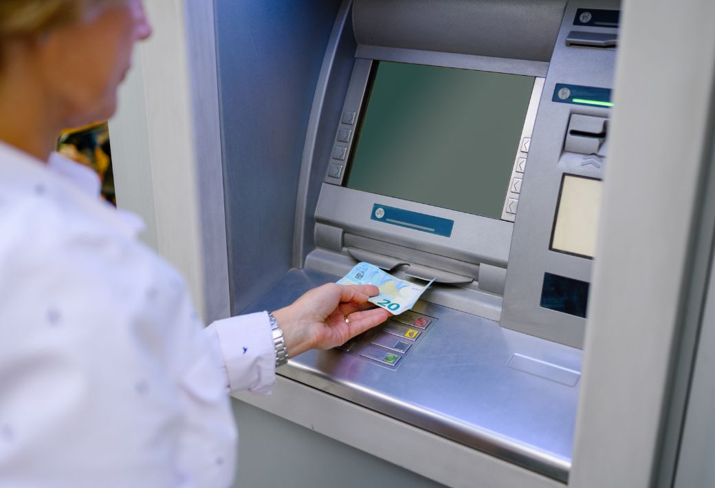 revolut-keszpenz-felvetel